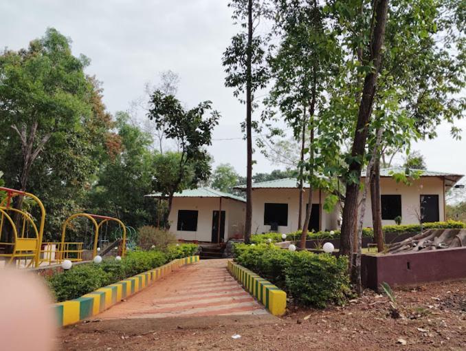 White Elephant Restaurant & Cottages Gokarna Gokarna  Exterior foto
