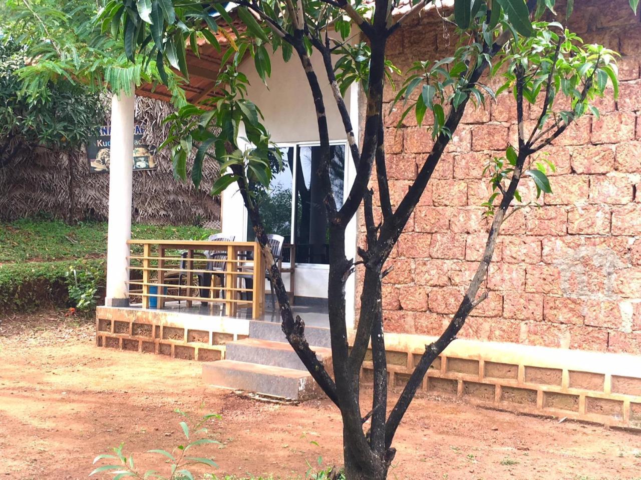 White Elephant Restaurant & Cottages Gokarna Gokarna  Exterior foto