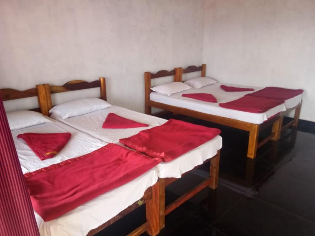 White Elephant Restaurant & Cottages Gokarna Gokarna  Exterior foto